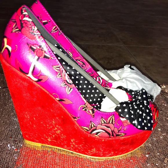 Iron Fist Shoes - NEW IRON FIST LOVE ME NOW WEDGE  PLATFORM SIZE 7🔥